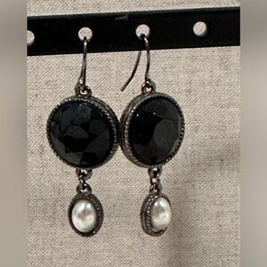 MULTIFACETED onyx and pearl drop earrings